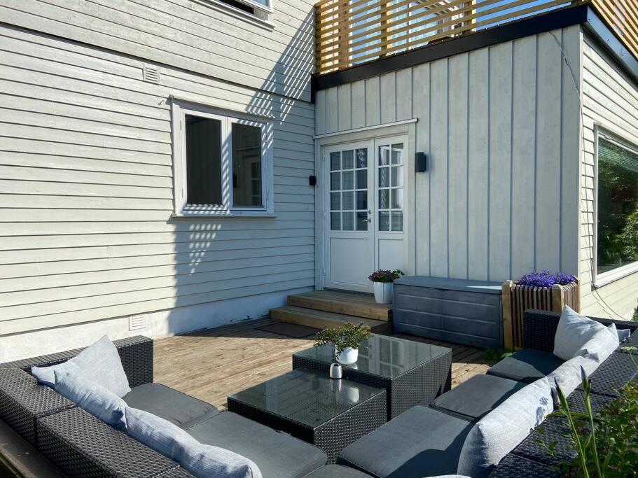 Lys Og Trivelig Leilighet I Larvik Exterior photo